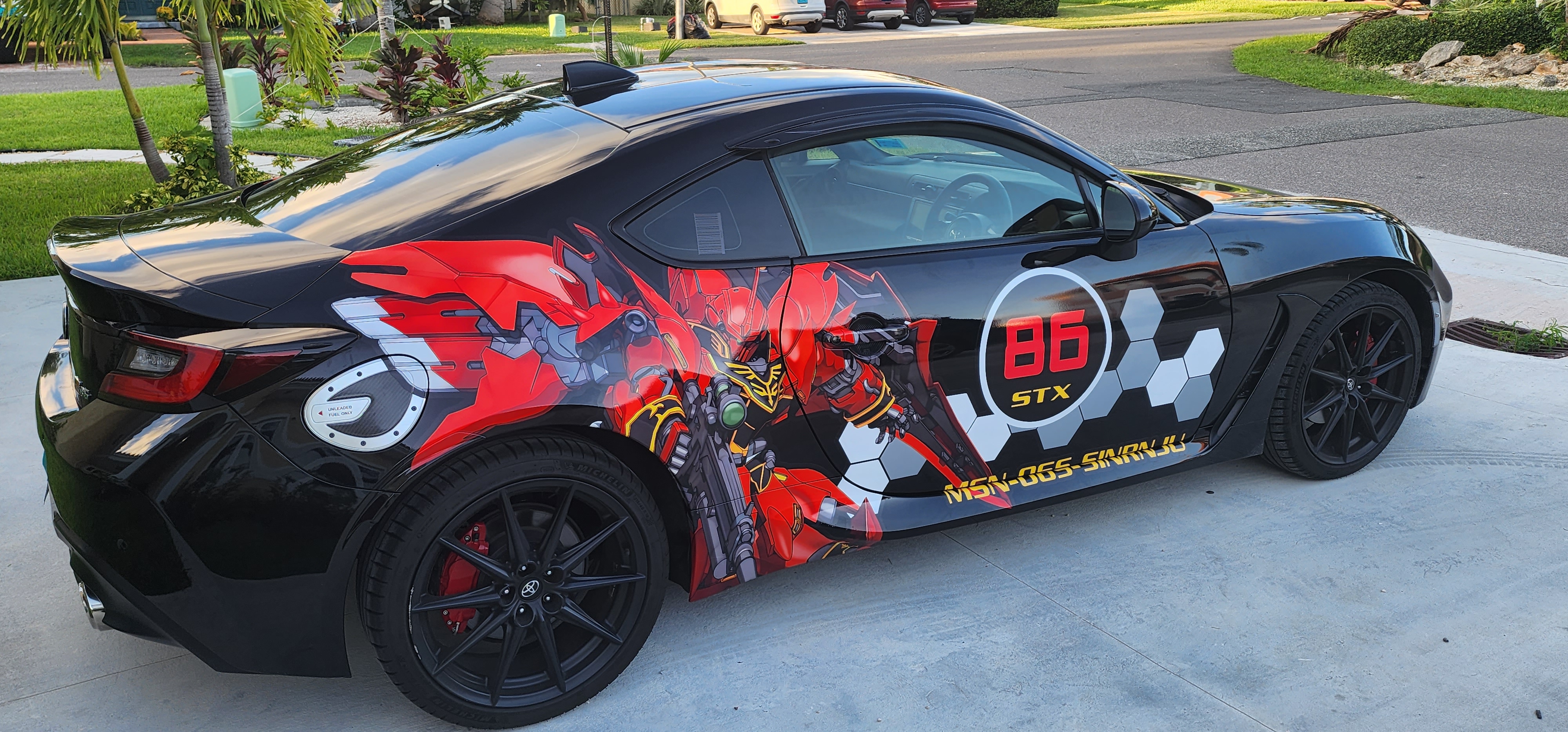 Kosten Auto komplett folieren mit 10KWRAPS – Machen Sie Ihren Itasha unvergesslich